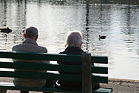 Las pensiones públicas deben garantizar un nivel de vida digno a los jubilados