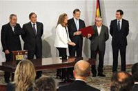Mariano Rajoy preside la firma del Acuerdo sobre el Programa Extraordinario de activación para el empleo