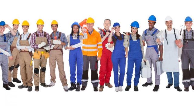 Grupo de trabajadores de la construcción. Abosorción y compensación