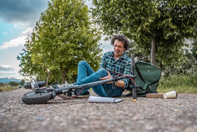 Accidente in itinere con patinete eléctrico