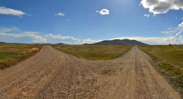 Complemento por aportación demográfica; indemnización; derecho a la igualdad; proceso adecuado. Camino recto rural que se bifurca