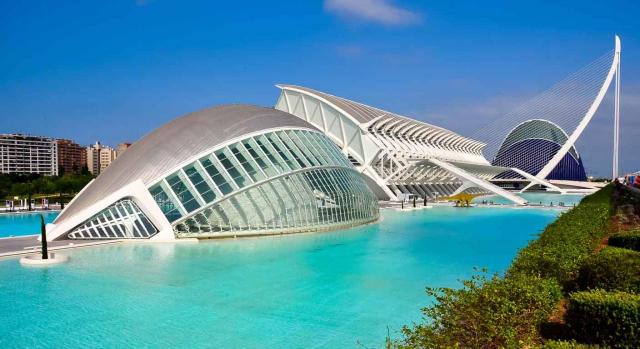 Convenios Colectivos Estatales, de CC. AA. y provinciales. Imagen de la Ciudad de las artes y las Ciencias, Valencia, España