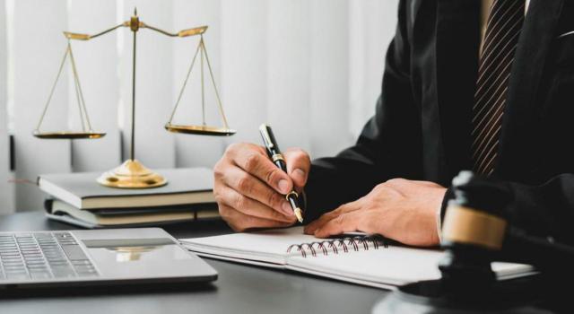 Opera en toda su intensidad el principio pro actione. Elementos referidos a la Justicia y persona trabajando