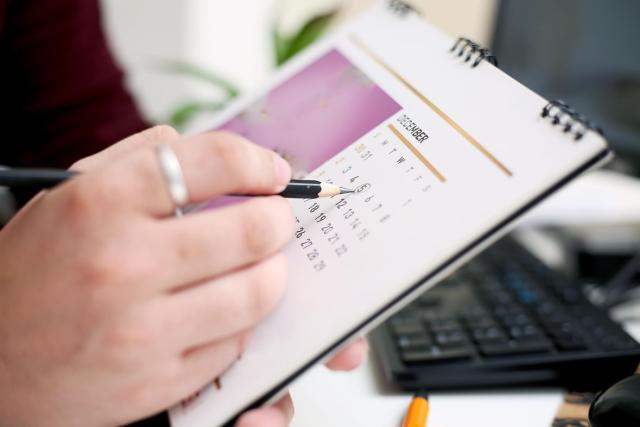 Solicitud de indemnización por irregularidades en el calendario laboral Solicitud de indemnización por irregularidades en el calendario laboral