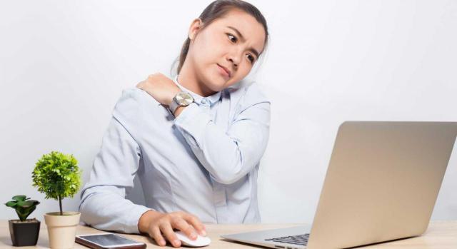 El derecho a estar cómodamente sentado en el puesto de trabajo y otras recomendaciones para cuidar tu salud en la oficina