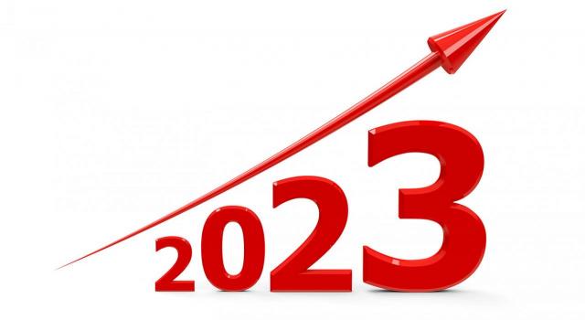 Publicado el real decreto de revalorización de pensiones. Imagen de una flecha hacia arriba con el número 2023 en rojo