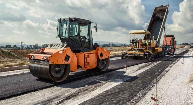 La nueva concesionaria aportó sus propios medios materiales. Imagen de construcción de carretera